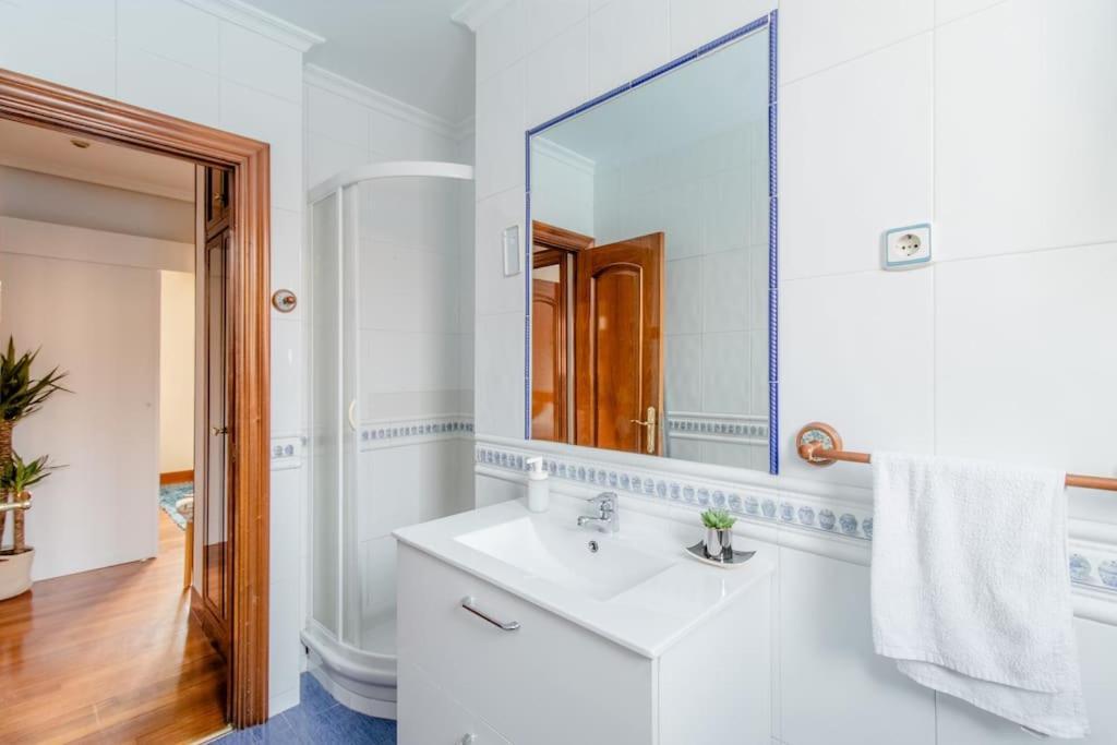 Apartamento Bilbao-Barakaldo Cerca Del Bec 5'/ A 15' De Bilbao Exterior foto